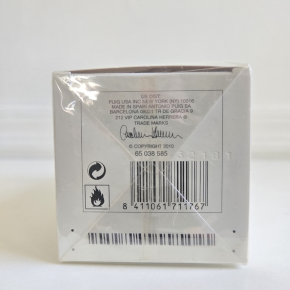 New Carolina Herrera 212 VIP Eau de Parfum 2.7 fl oz/80 ml - Sealed Packaging - Picture 11 of 12